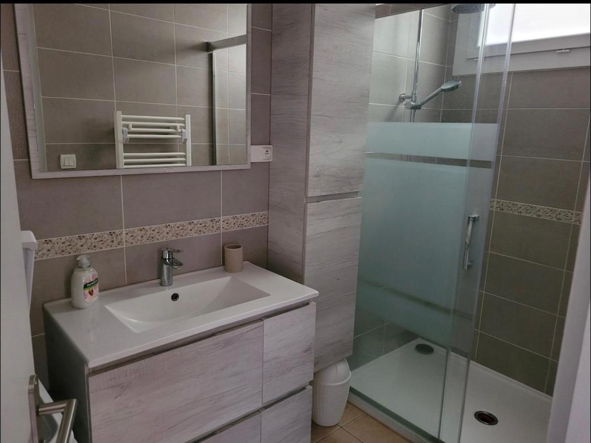 A 200M De La Mer Super Logement Cocoon 卡内 外观 照片